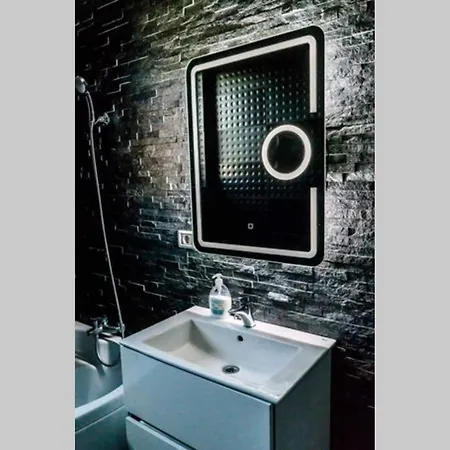 Cube Apartment