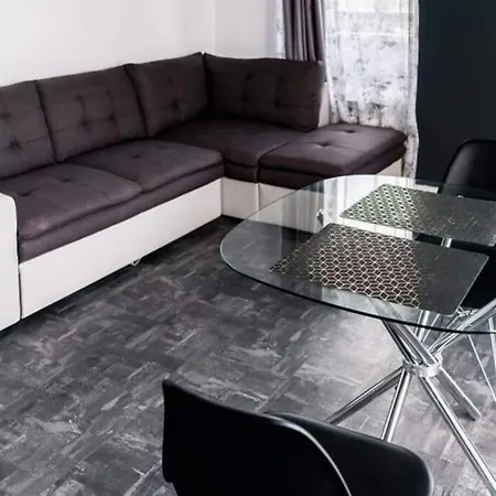Cube Apartment Appartamento *