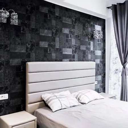 Cube Apartment